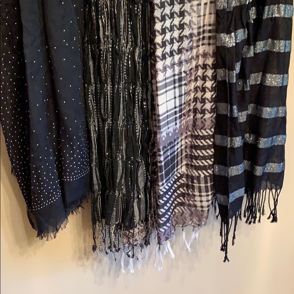 Lot of 4 Black/white/silver Scarves - Picture 3 of 4
